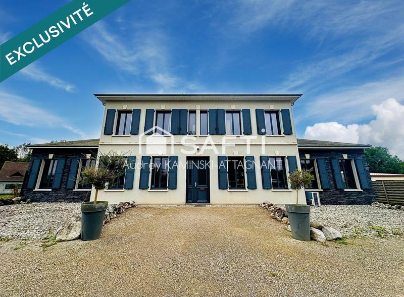 Maison - 256 m² - 9 pièces