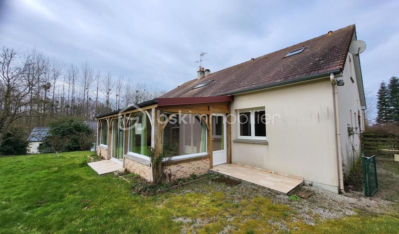 Pavillon - 210 m² - 8 pièces