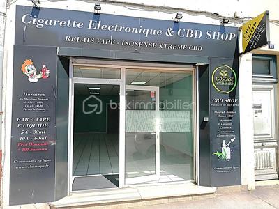 Local commercial - 71 m² - 3 pièces