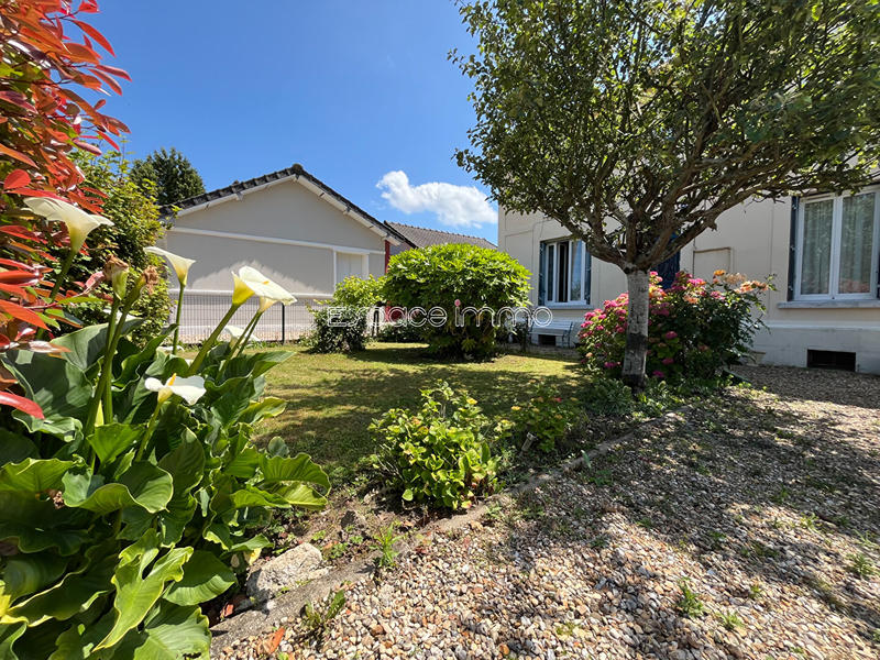 Maison - 93 m² - 4 pièces