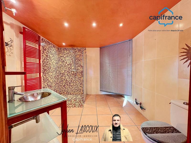 Maison - 272 m² - 10 pièces