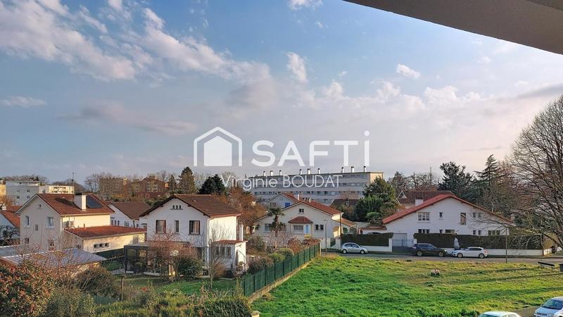 Appartement - 79 m² - 4 pièces