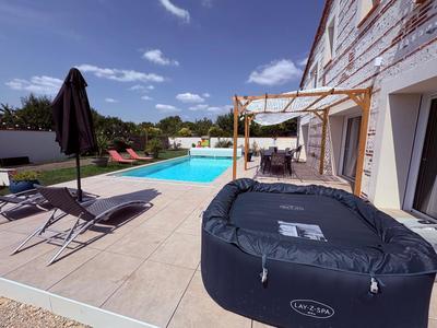 Demeure - 198 m² - 6 pièces