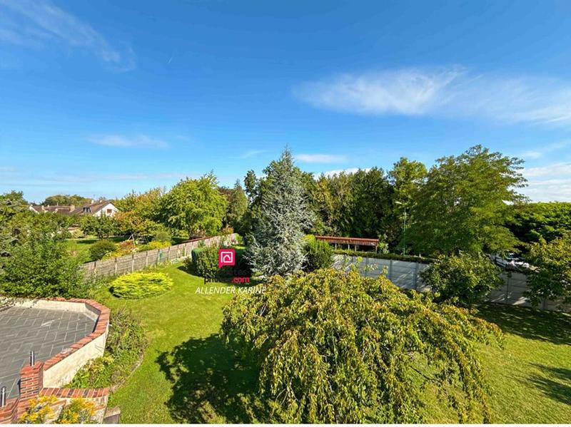 Maison - 258 m² - 6 pièces