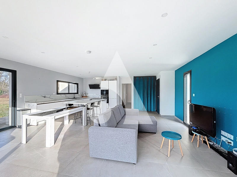 Maison - 122 m² - 5 pièces