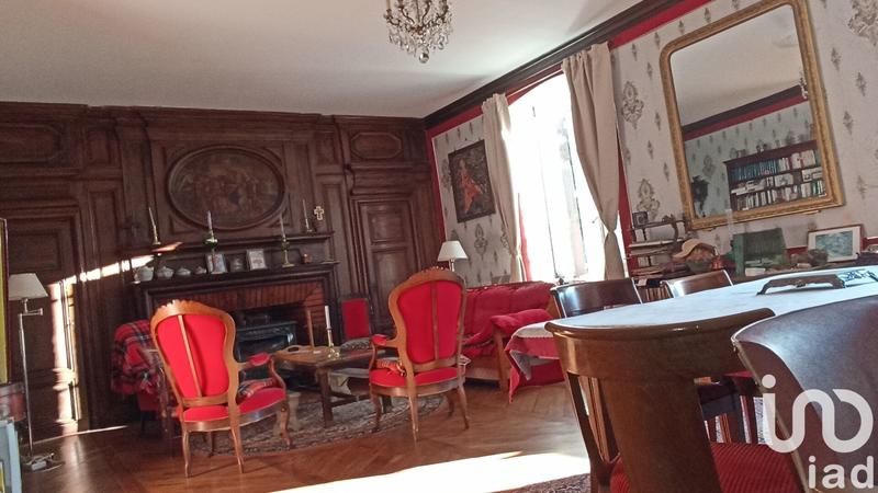 Maison - 330 m² - 8 pièces