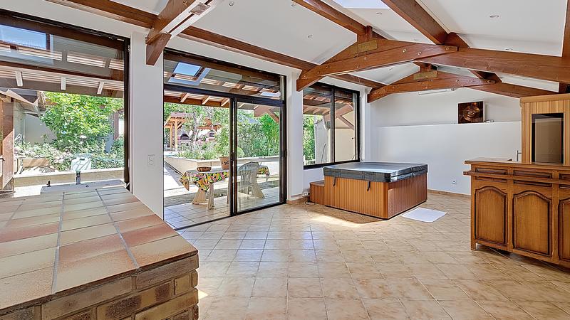 Villa - 226 m² - 5 pièces