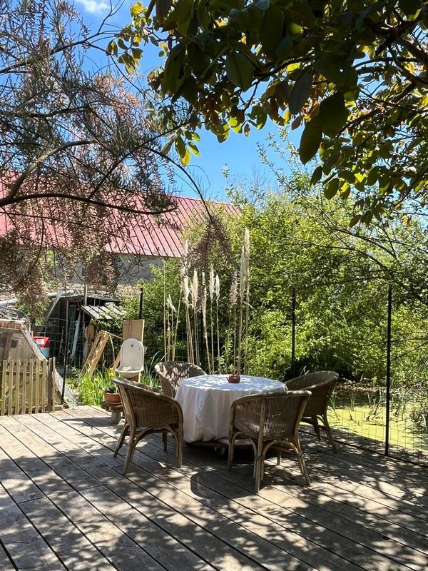 Maison - 198 m² - 9 pièces