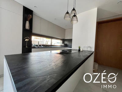 Maison contemporaine - 140 m² - 4 pièces