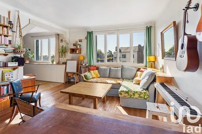 Appartement - 126 m² - 6 pièces