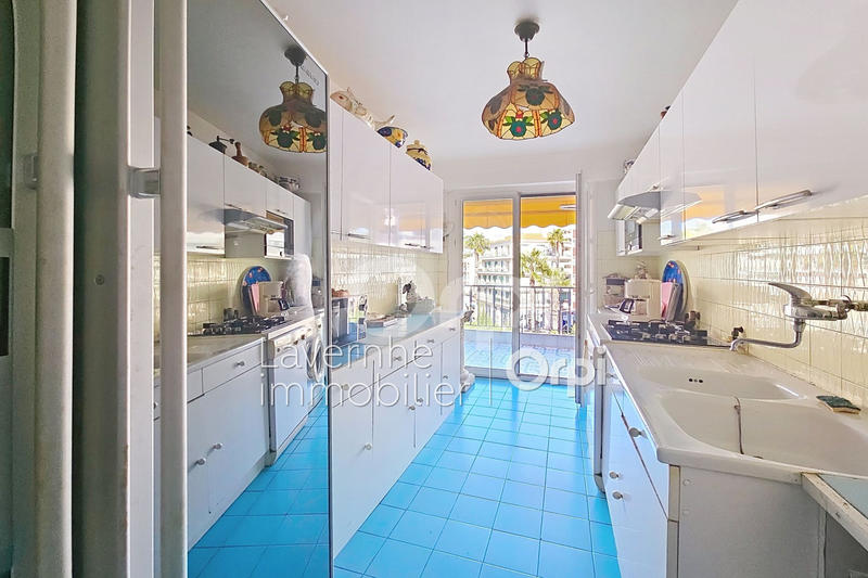 Appartement - 94 m² - 4 pièces