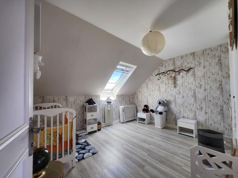 Maison - 102 m² - 5 pièces