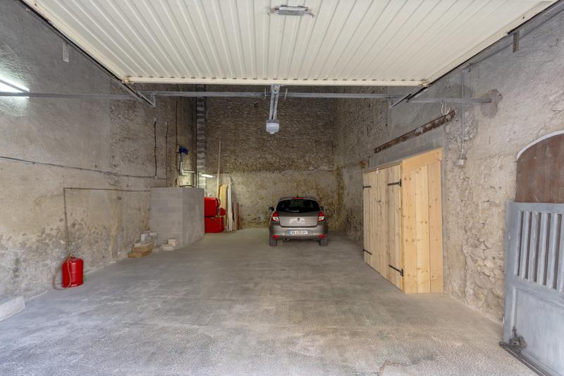 Maison - 205 m² - 7 pièces