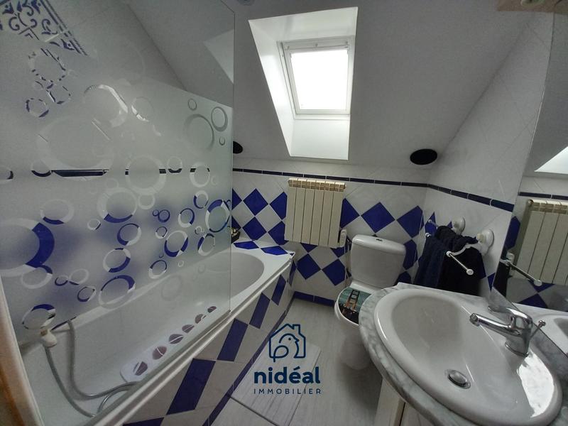 Maison - 100 m² - 6 pièces