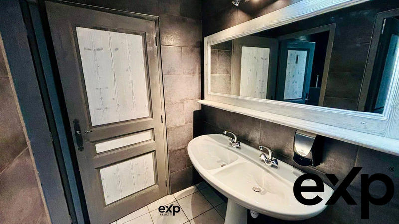 Fonds de commerce - 230 m²