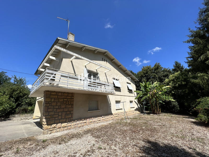 Maison - 200 m² - 5 pièces