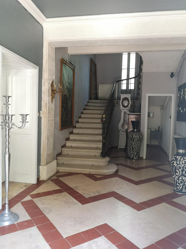 Mas - 500 m² - 16 pièces