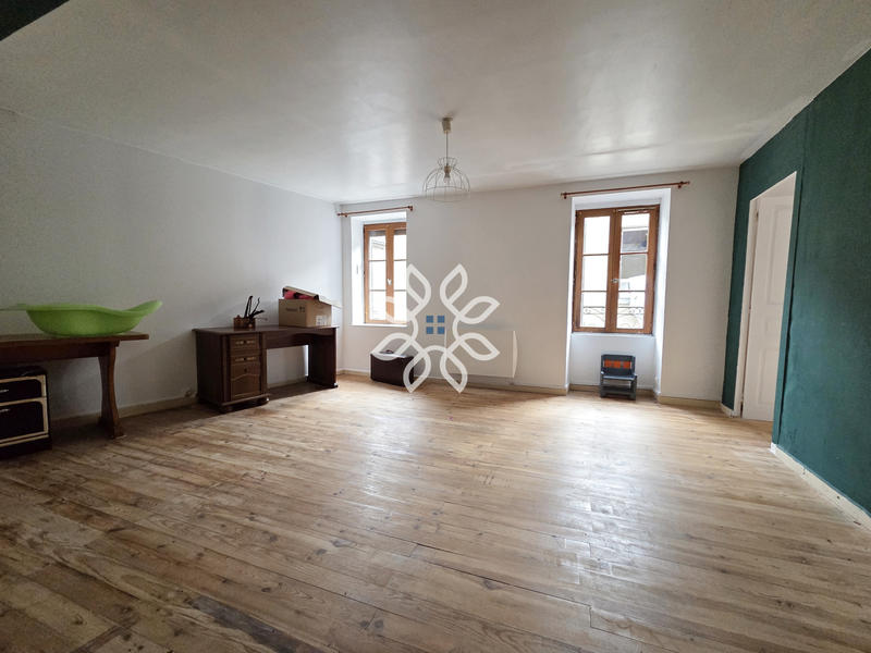 Maison - 103 m² - 5 pièces