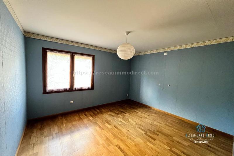 Maison traditionnelle - 148 m² - 6 pièces