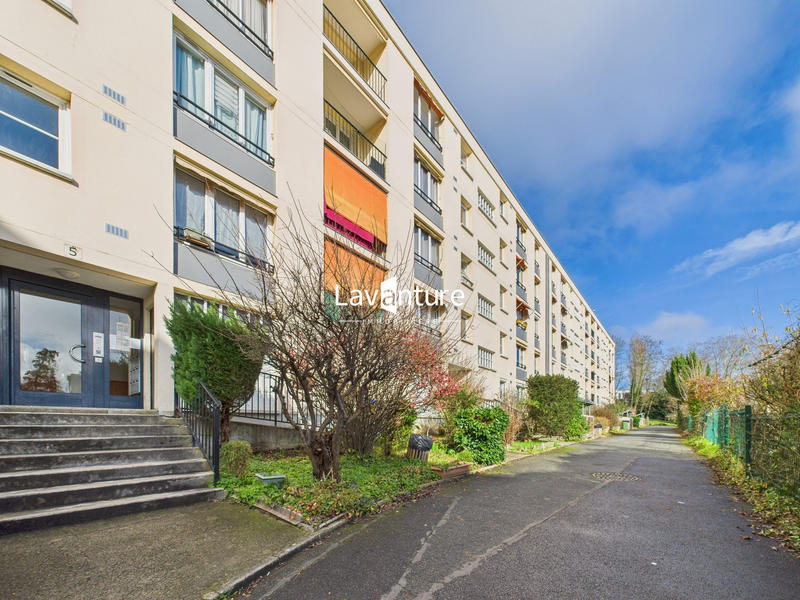 Appartement - 81 m² - 5 pièces