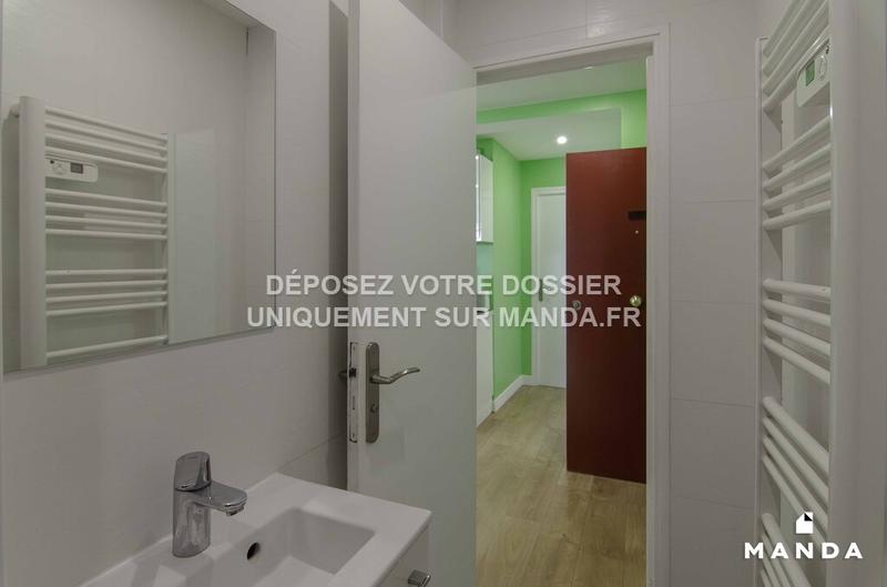 Chambre - 80 m² - 6 pièces