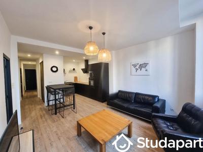 Chambre - 13 m² - 1 pièce