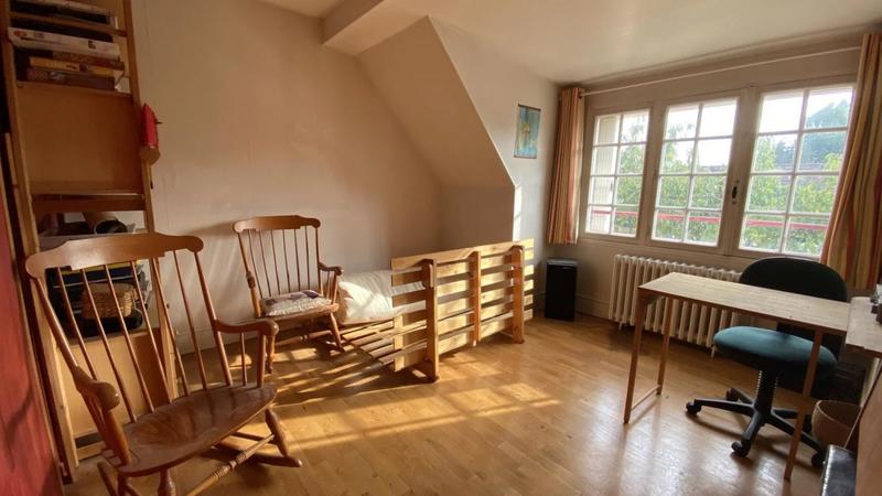 Maison - 162 m² - 9 pièces