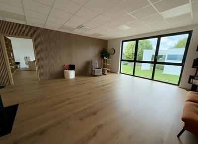 Bureau - 86 m² - 2 pièces