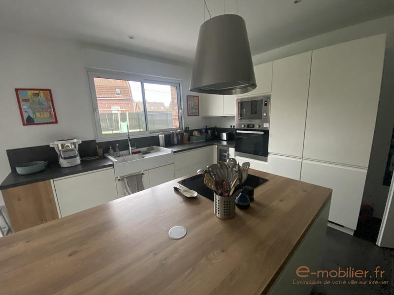 Maison - 136 m² - 5 pièces