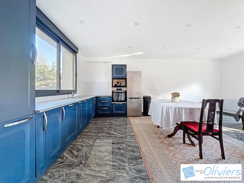 Maison - 110 m² - 6 pièces