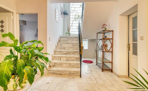 Maison - 148 m² - 6 pièces