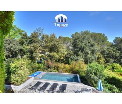 Villa - 175 m² - 6 pièces