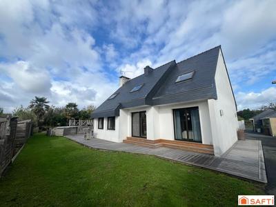 Maison - 252 m² - 8 pièces