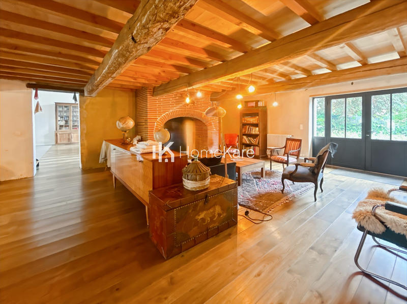 Maison - 435 m² - 10 pièces