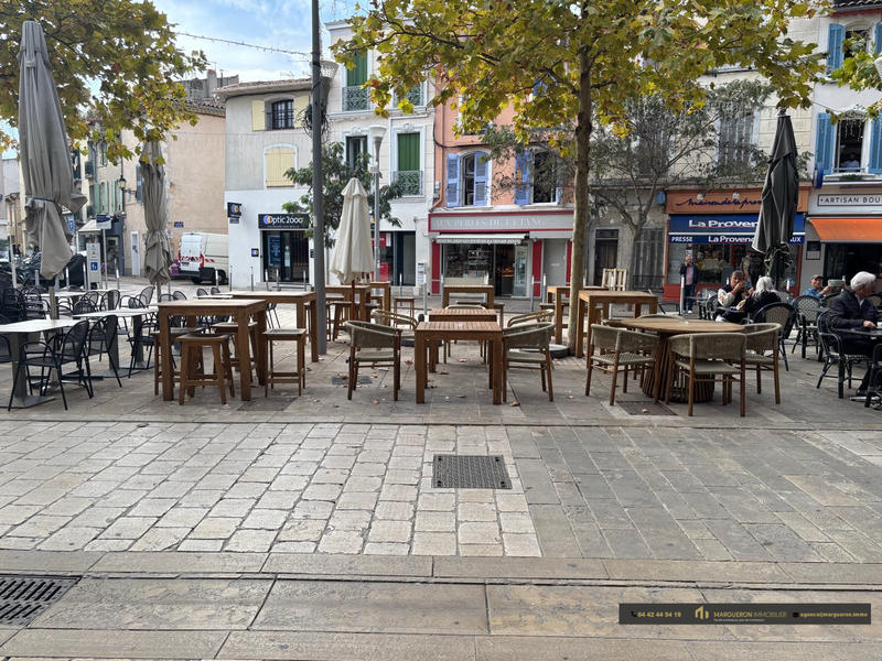 Local commercial - 115 m²