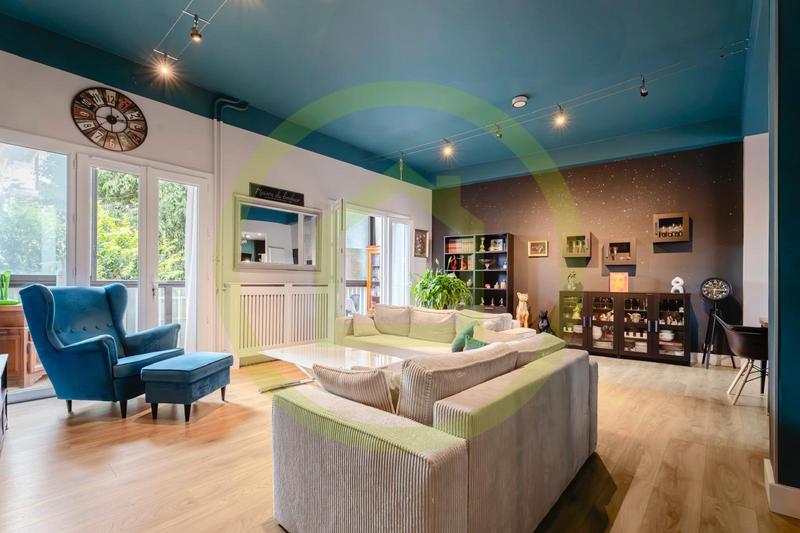 Appartement - 120 m² - 5 pièces