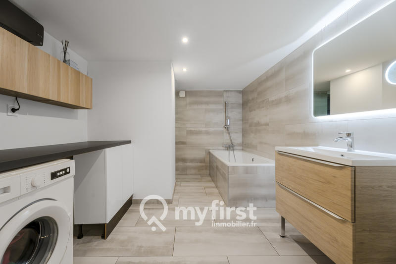 Appartement - 90 m² - 4 pièces