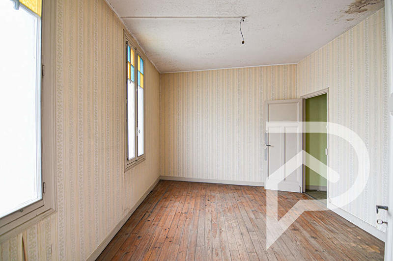 Maison - 90 m² - 5 pièces