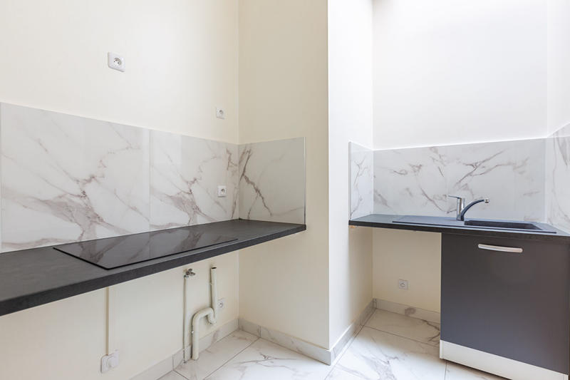 Local commercial - 90 m² - 4 pièces