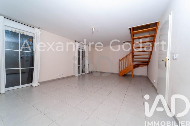 Maison - 93 m² - 4 pièces