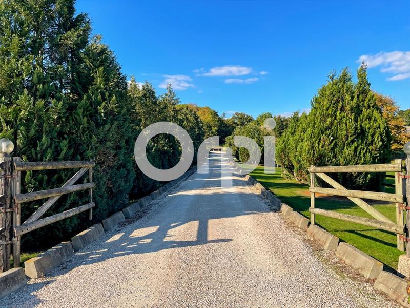 Maison - 250 m² - 7 pièces