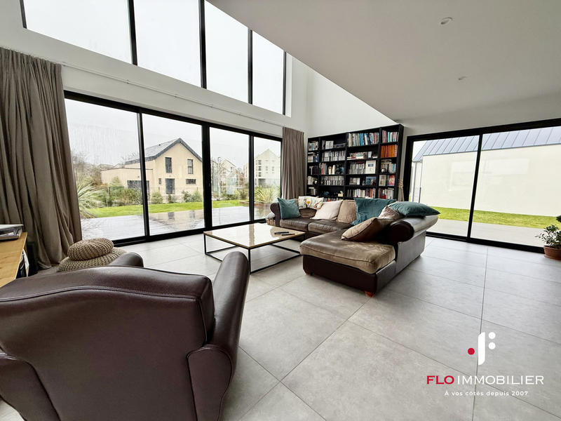 Maison - 167 m² - 7 pièces