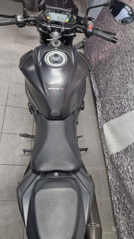 Suzuki Gsx-S 750 Full