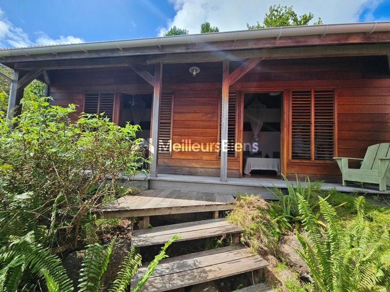 Propriété - 261 m² - 8 pièces