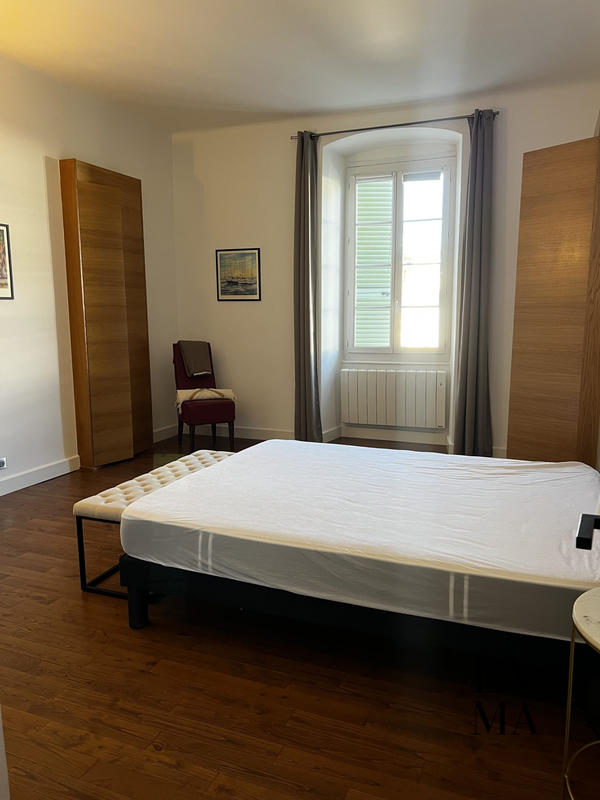 Appartement - 117 m² - 3 pièces