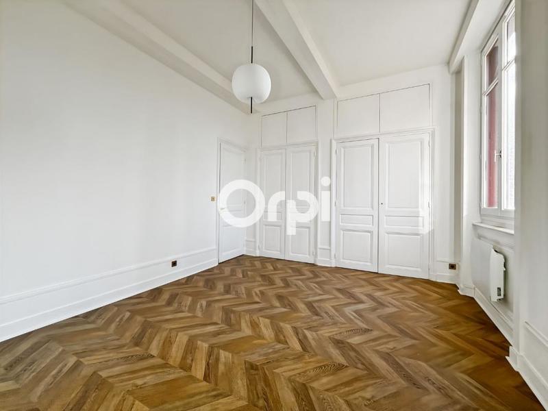 Appartement - 98 m² - 3 pièces