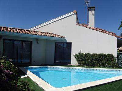 Maison traditionnelle - 165 m² - 6 pièces