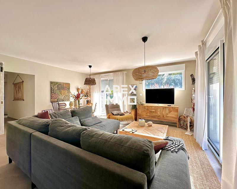 Maison - 98 m² - 4 pièces