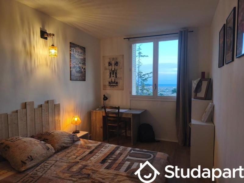 Chambre - 10 m² - 1 pièce