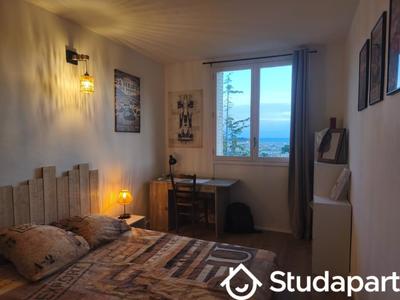 Chambre - 10 m² - 1 pièce